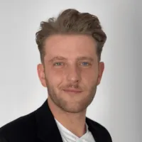 Paul Burca Assista